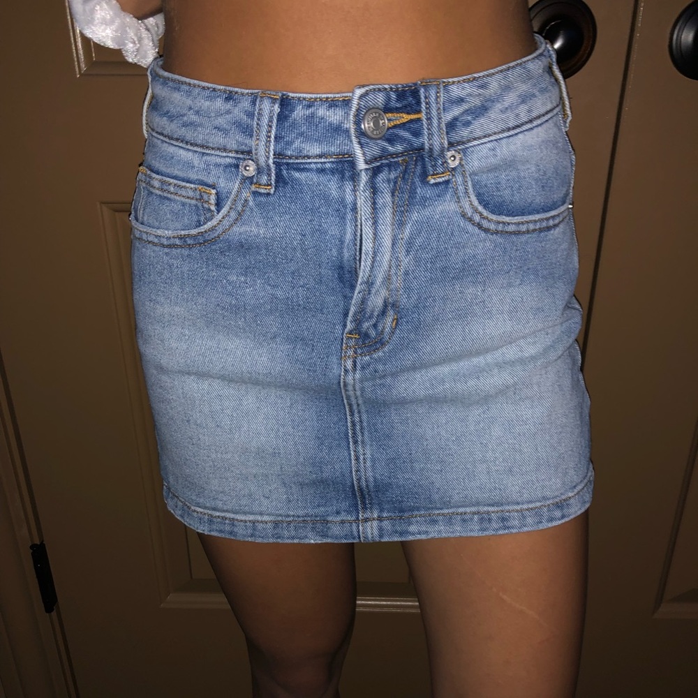 Brandy Melville skirt OS